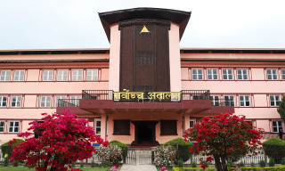 प्रहरी कार्यालय र हिरासतमा सीसीटीभी अनिवार्य गर्न माग गर्दै सर्वोच्चमा रिट