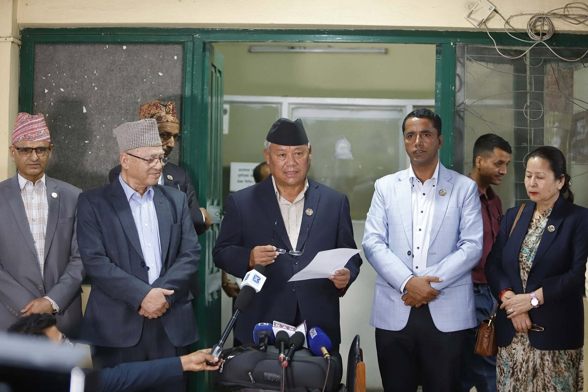 अध्यादेश स्वीकृत नगर्न राष्ट्रपतिलाई विपक्षी दलको आह्वान