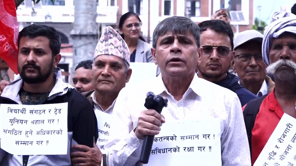 सरकारको कार्यशैलीप्रति घनश्याम भुसालको असन्तुष्टिः नागरिकलाई नतर्साउन र विधिको शासन पालना गर्न चेतावनी