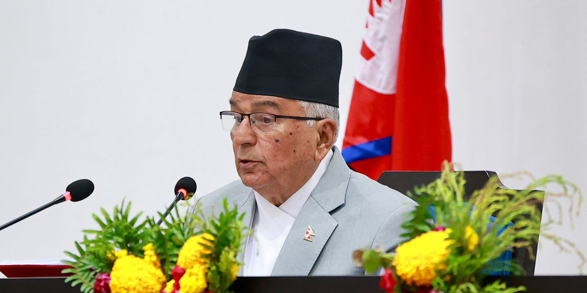 ट्रेड युनियनलाई प्रतिबन्ध नलगाउन संवैधानिक इजलासको अन्तरिम आदेश