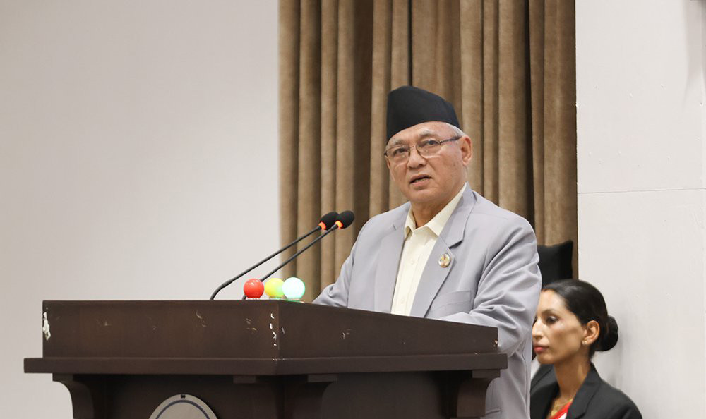 बादलका तीन शब्द संसद्को रेकर्डबाट हटाइयो