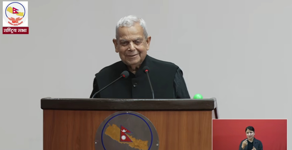 महन्थ ठाकुरले संसदमा कालो पोशाक लगाएर विरोध जनाउँदै दिए राजतन्त्र फर्किने संकेत