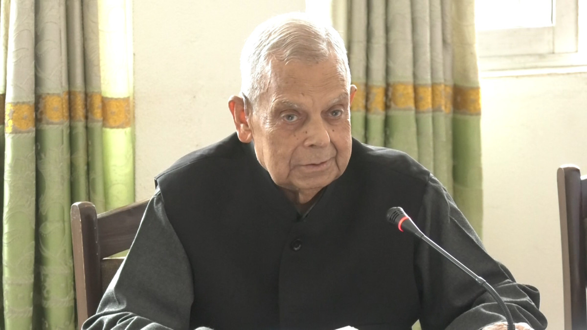 विदेशिएका नेता तथा व्यवसायीलाई स्वदेश फर्कन महन्थ ठाकुरको आह्वान