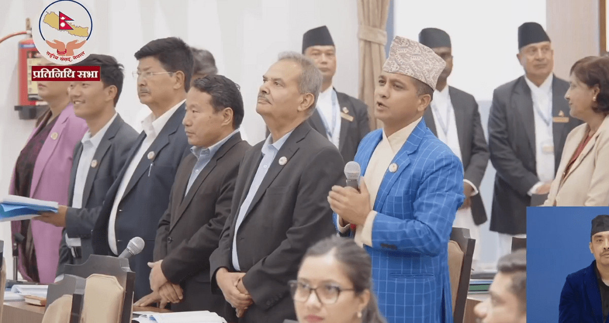 प्रधानमन्त्रीलाई लिएर विपक्षी दलले विरोध गरेपछि संसद् बैठक स्थगित