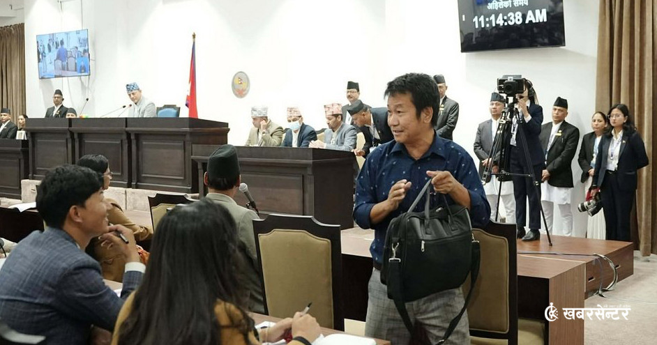 हर्क साम्पाङद्वारा संसद बैठक बहिस्कार