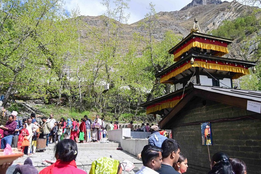मुक्तिनाथमा भेटीको थुप्रो, पाँच बैंक खातामा ११ करोड ७६ लाख