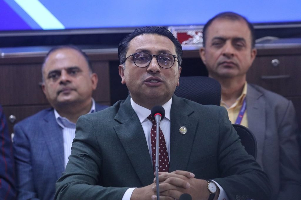 बजेट ठुलो र महत्त्वाकाङ्क्षी छैन, जीडीपीको तुलनामा सानो छ: अर्थमन्त्री वाग्ले