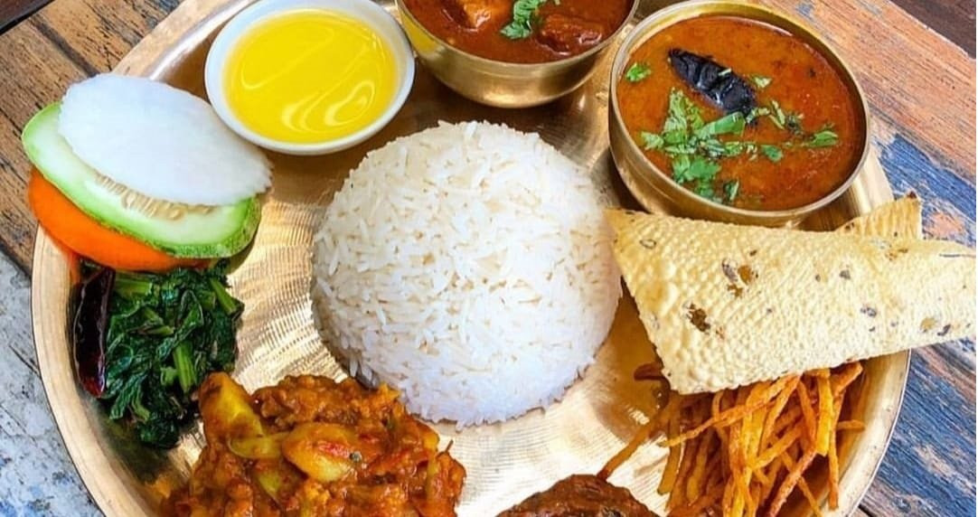सहायक प्रजिआकै खानामा कीरा भेटिएपछि होटललाई ५० हजार जरिवाना
