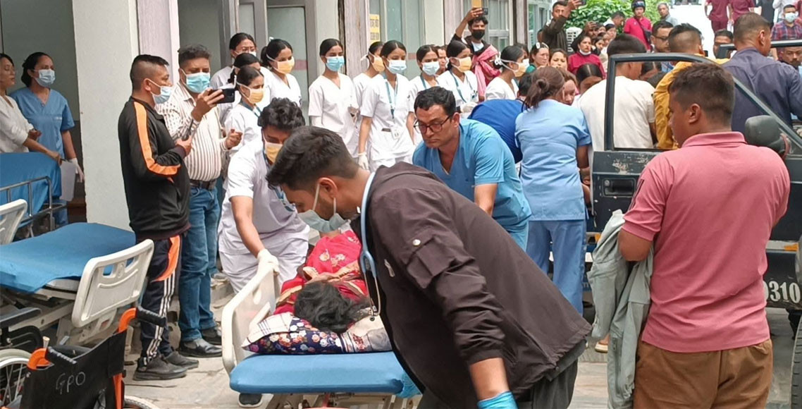 काभ्रे बस दुर्घटना : मृतकको संख्या ८ पुग्यो