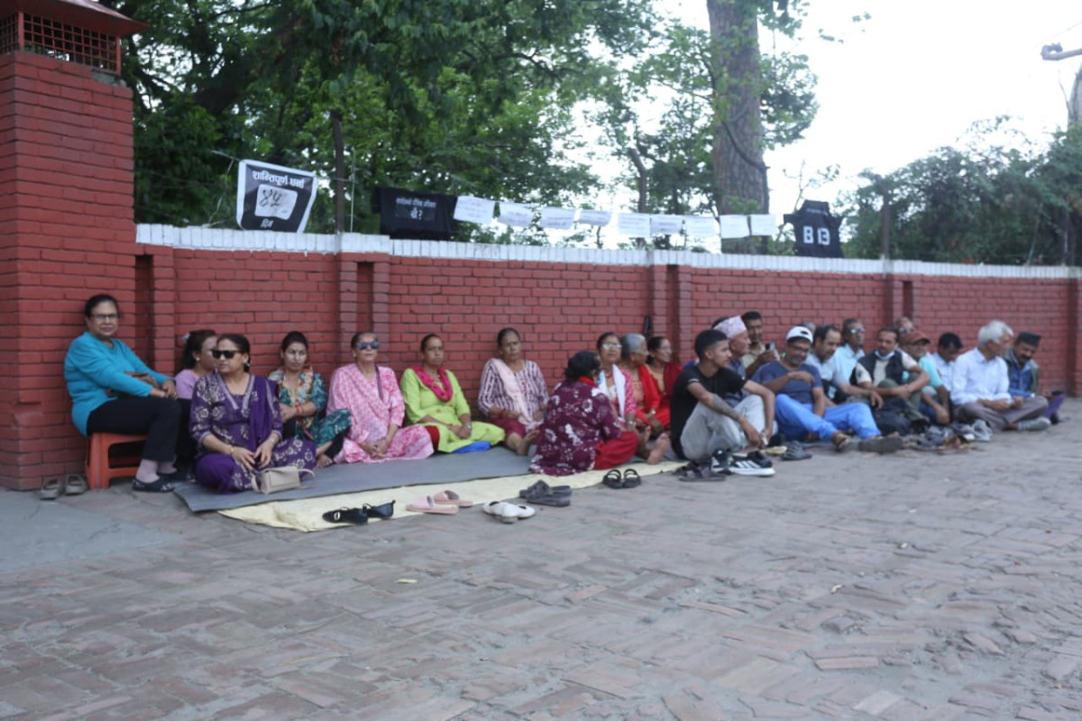 तिलगंगा बस्ती हटाएको विरोधमा पशुपति विकास कोषमा ४५ दिनदेखि धर्नामा पीडितहरु