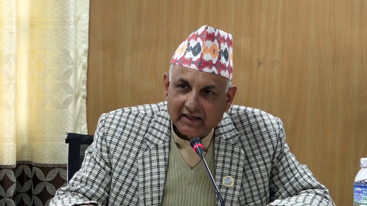 लोक सेवा आयाेगका अध्यक्ष रेग्मी अनिवार्य अवकाशमा
