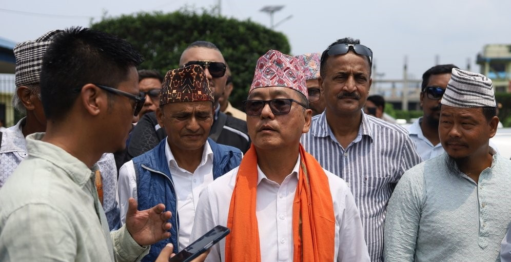 रास्वपाको उद्घाटन समारोहमा सहभागी हुन चितवन पुगे राप्रपा अध्यक्ष लिङ्देन