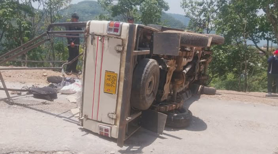 स्याङ्जामा जिप दुर्घटना हुँदा एक जनाको मृत्यु, १८ घाइते