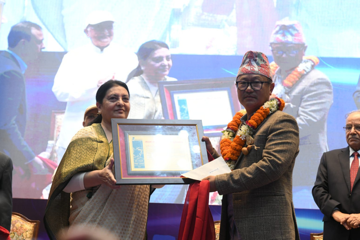 यस वर्षको ‘मदन भण्डारी राष्ट्रिय पुरस्कार’ लेखक तथा अध्येता रमेश रुछेन राईलाई