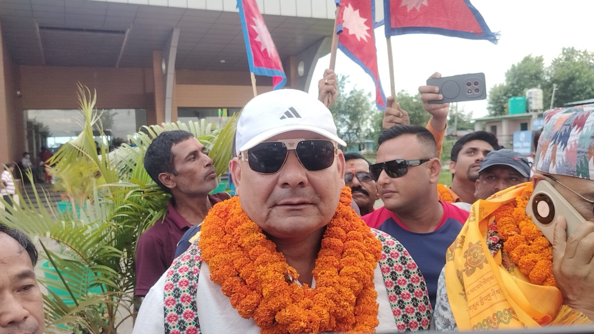 सिंहदरबारमा आगो लगाउनेहरू नै अहिले सत्तामा छन्: दुर्गा प्रसाईं