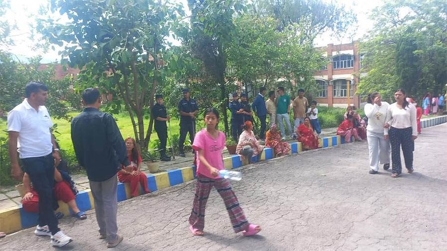विस्थापित सुकुम्वासीलाई गृहजिल्ला फर्काइँदै