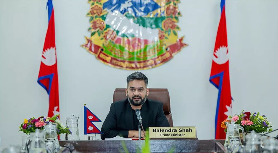 मध्यराति प्रधानमन्त्रीकाे सन्देश :  सुरक्षित र संयमीत भएर बसौँ, एकअर्कालाई प्रेम र सम्मान गरौँ ।