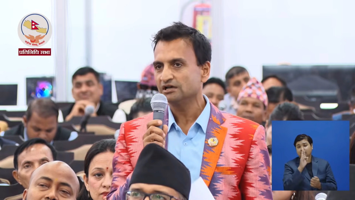 साउन १ गतेदेखि नै विकास आयोजनाको टेण्डर आह्वान गर्न सांसद गजुरेलको माग