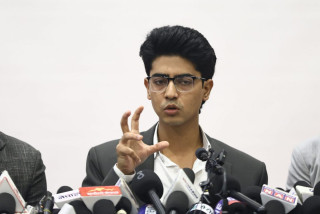 मिराज ढुङ्गानाले बुझाए गृहमन्त्रीलाई ज्ञापनपत्र