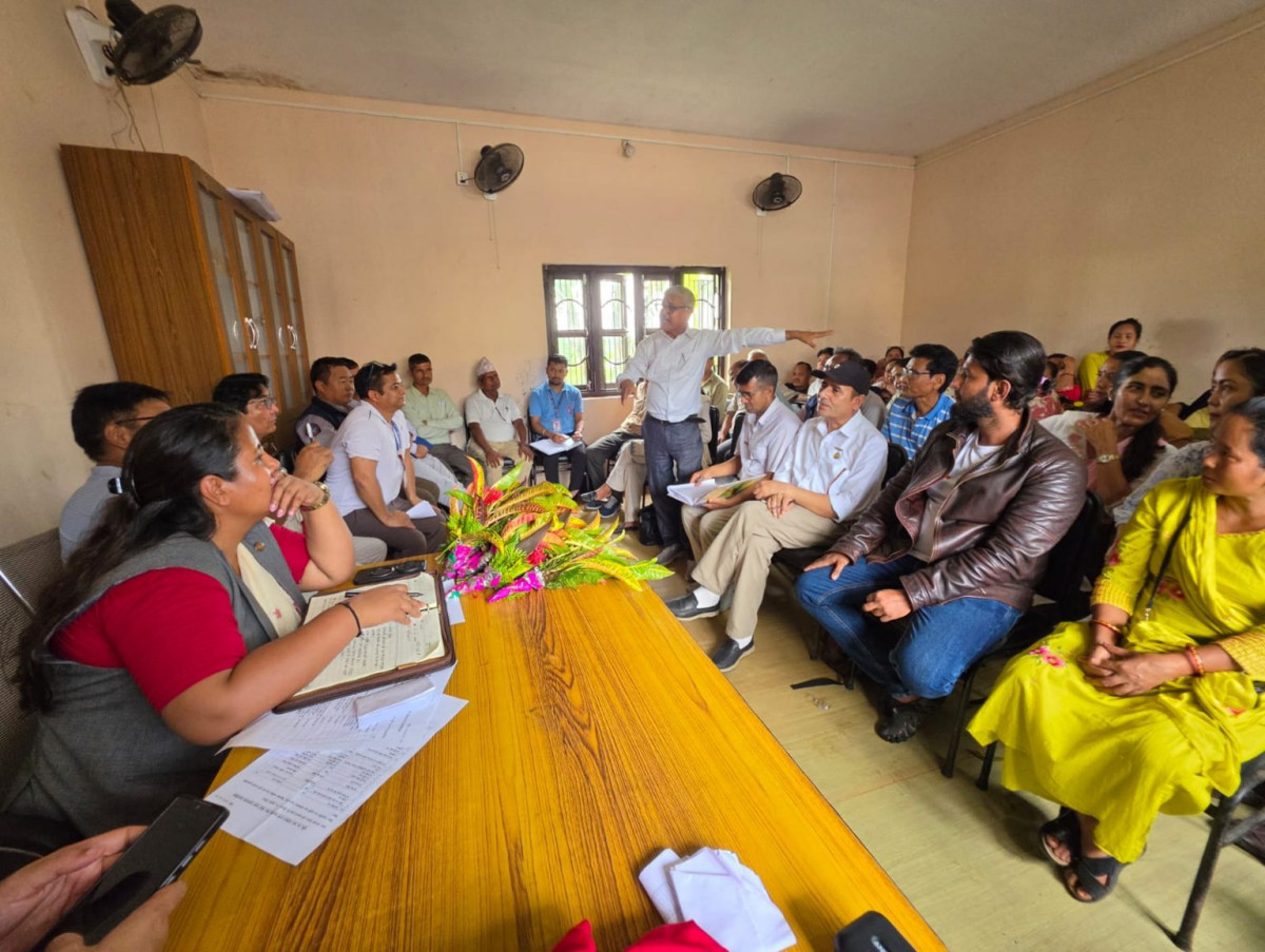 मलको कृत्रिम अभाव सृजना गरेको देखिए तत्काल खबर गर्न मन्त्रीको अनुरोध