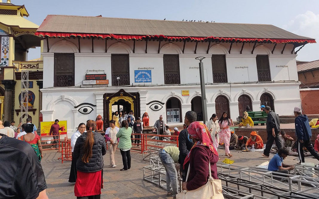 पशुपति क्षेत्रमा साउने सोमबारको तयारी, सफाइ अभियान सुरु