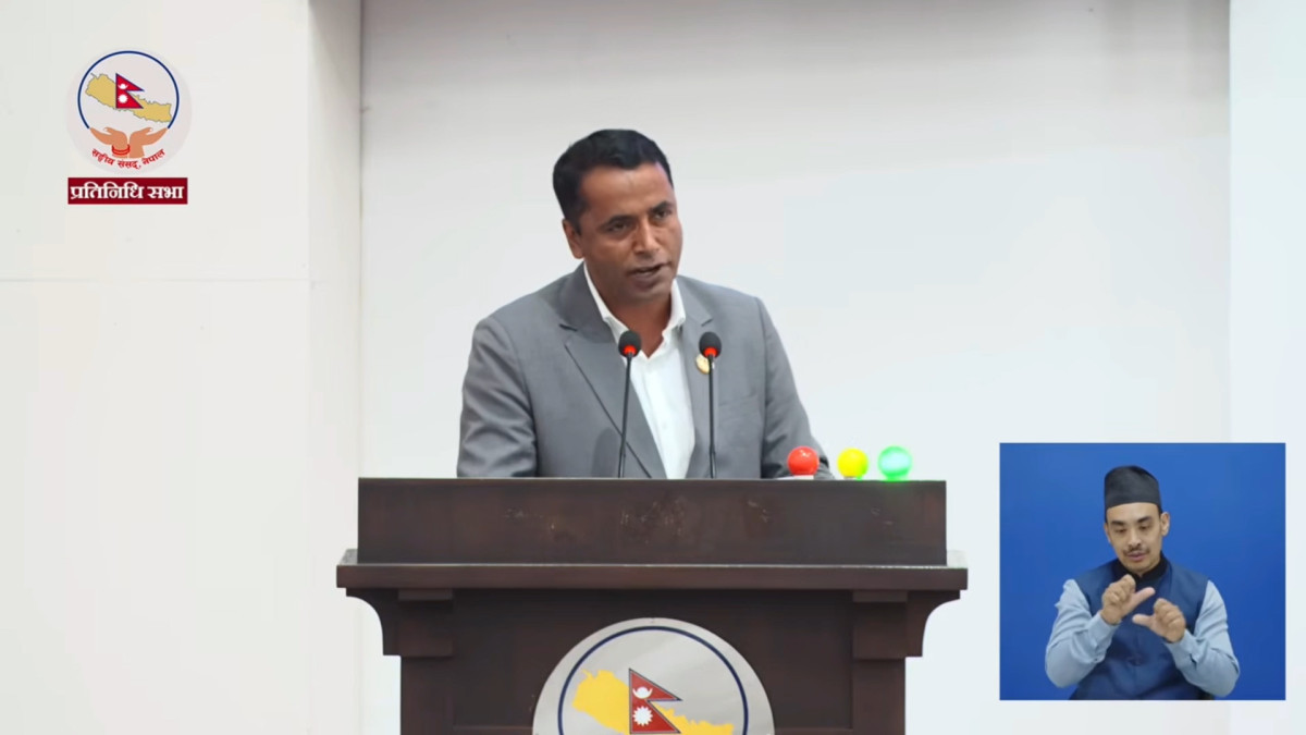 सरकार प्रश्नबाट भाग्न मिल्दैन, प्रधानमन्त्रीले सदनमा जवाफ दिनुपर्छः प्रमुख सचेतक दुलाल