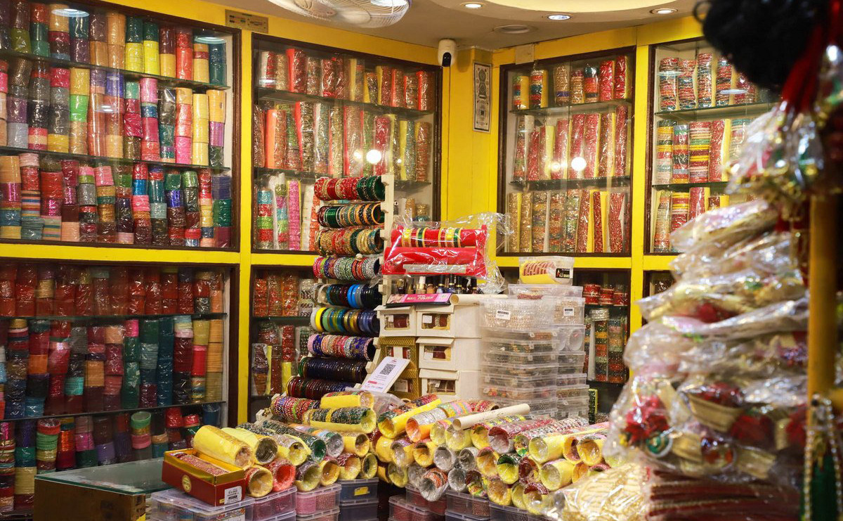 साउन लागेसँगै हरियो चुरापोतेको व्यापार बढ्यो