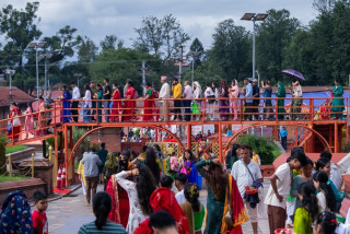साउने सोमवार–सौभाग्य, समर्पण र आस्थाको महासंगम (तस्बिरसहित)