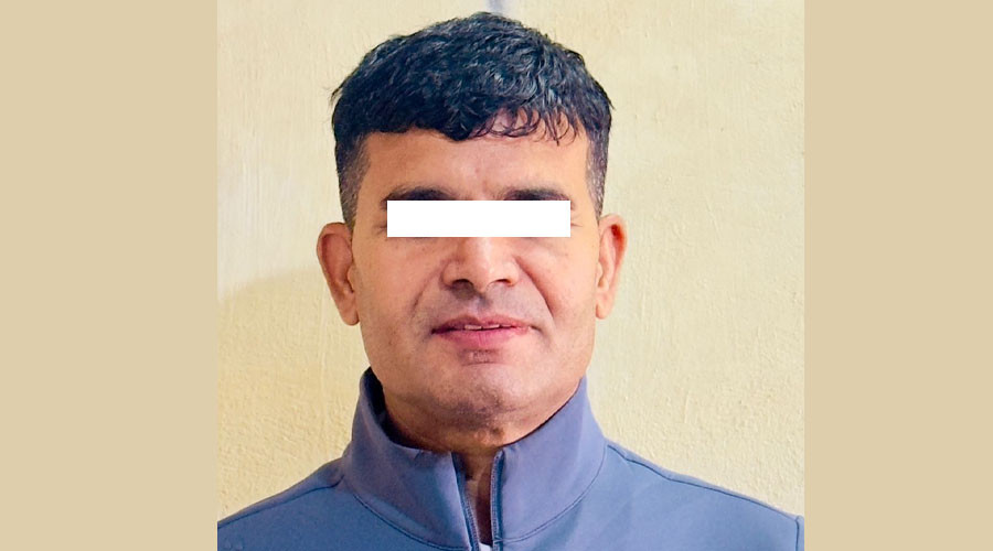 २१ हजार घुससहित लेखा अधिकृत उद्वव भट्टराई  पक्राउ