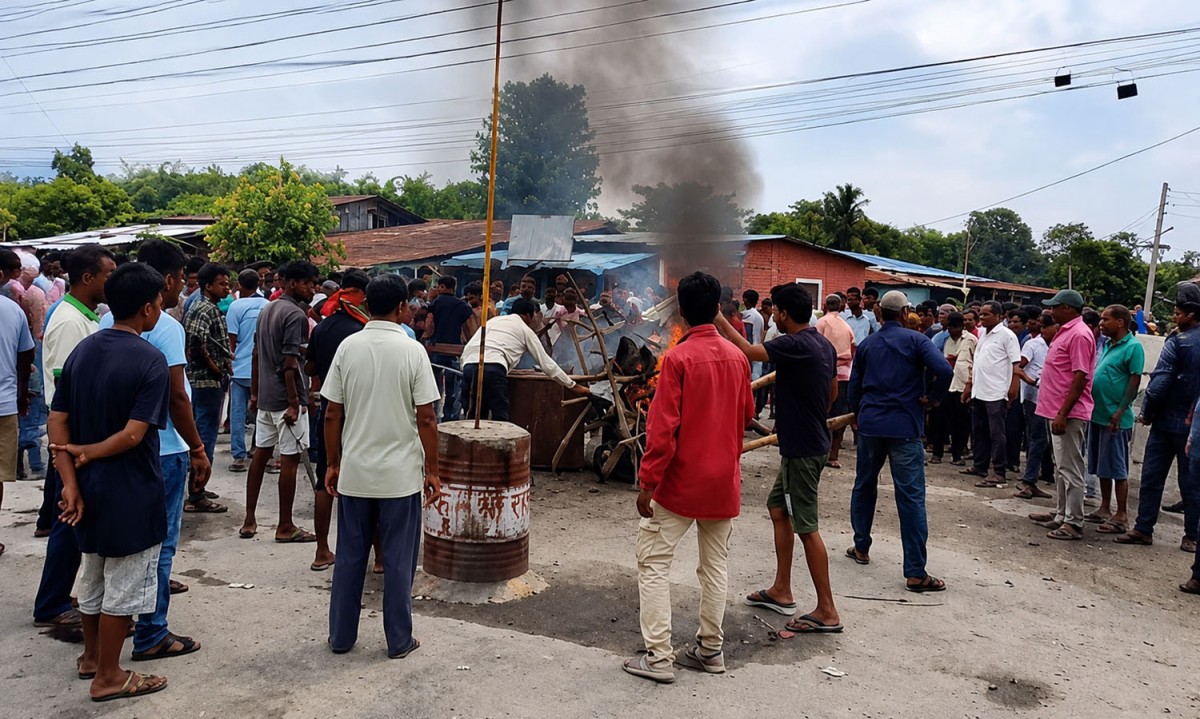 सुनसरी झडपपछि तनाव बढ्यो, कर्फ्यु उल्लंघन गर्दै प्रदर्शनकारी सडकमा