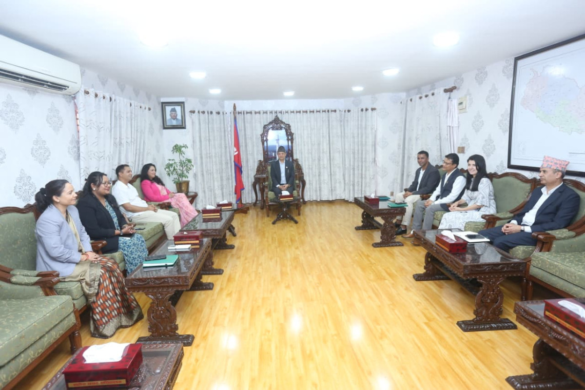 सभामुख अर्यालद्वारा प्रमुख सचेतकहरूसँग छलफल