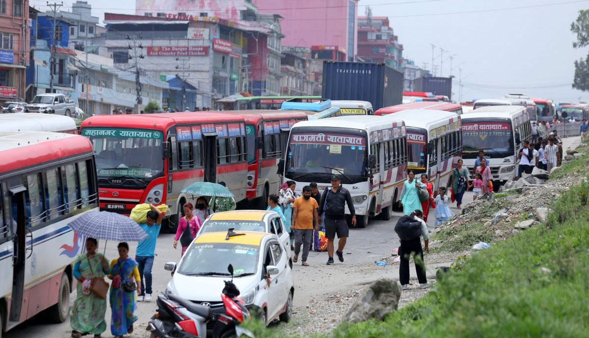 बागमती प्रदेशभित्र चल्ने सार्वजनिक यातायातको भाडा घटेन