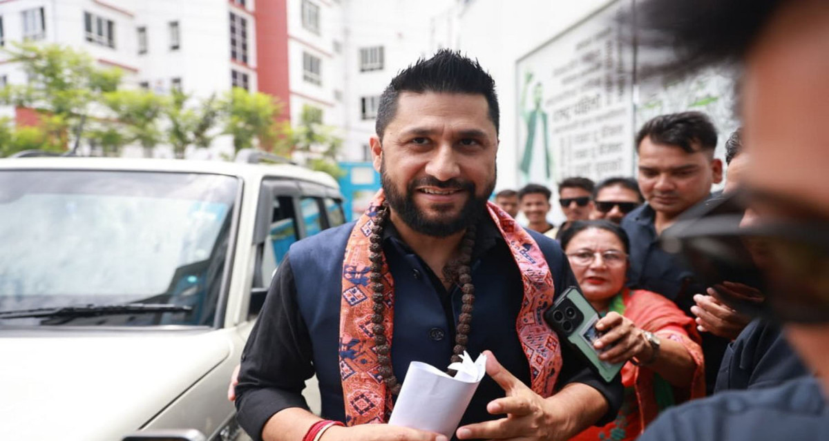 किस्तीमा आएको प्रधानमन्त्री पद हाँसीहाँसी नमस्कार गरेको हुँ: रवि लामिछाने