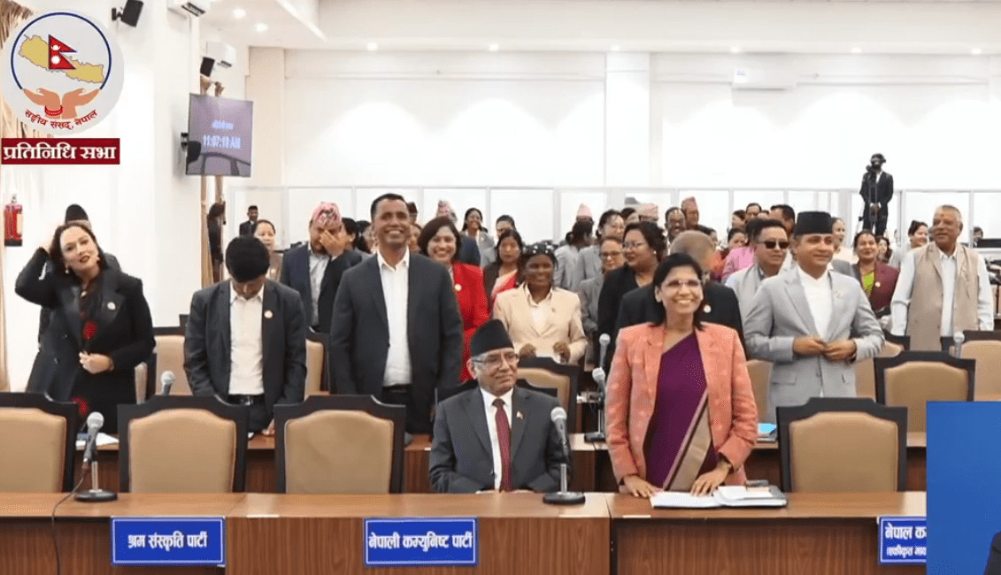 संसद्मा फेरि चर्कियो विरोध, विपक्षी दलहरू उभिएर अवरोध