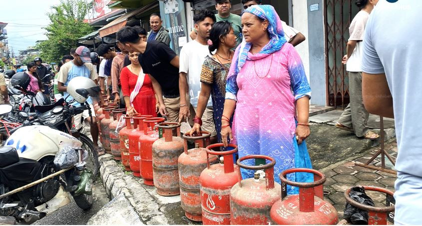 भरतपुरमा पनि ग्यासको हाहाकार