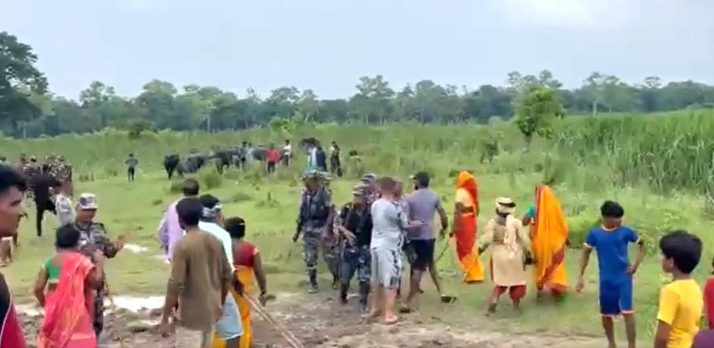 सुस्तामा फेरि पस्यो भारतीय फौज, भत्काइदियो नेपाली भूमिमा बनिरहेको बाँध