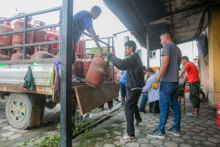बिक्रेतालाई ग्यास सञ्चित गरेर नराख्न सचेत