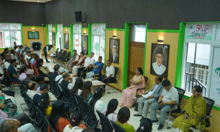 सानेपा बैठक सुरु गर्दै सभापति थापाले गरे देउवाको स्वागत