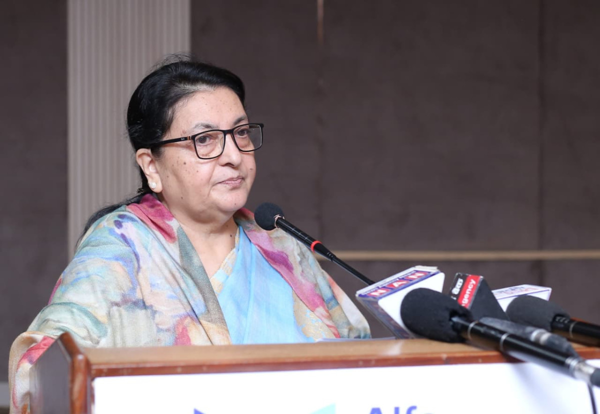 तथ्य र तर्कमा आधारमा राजनीतिक धारणा बनाउन युवालाई पुर्वराष्ट्रपति भण्डारीको सुझाव