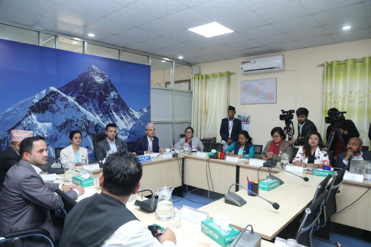 उद्योग समितिको बैठक स्थगित
