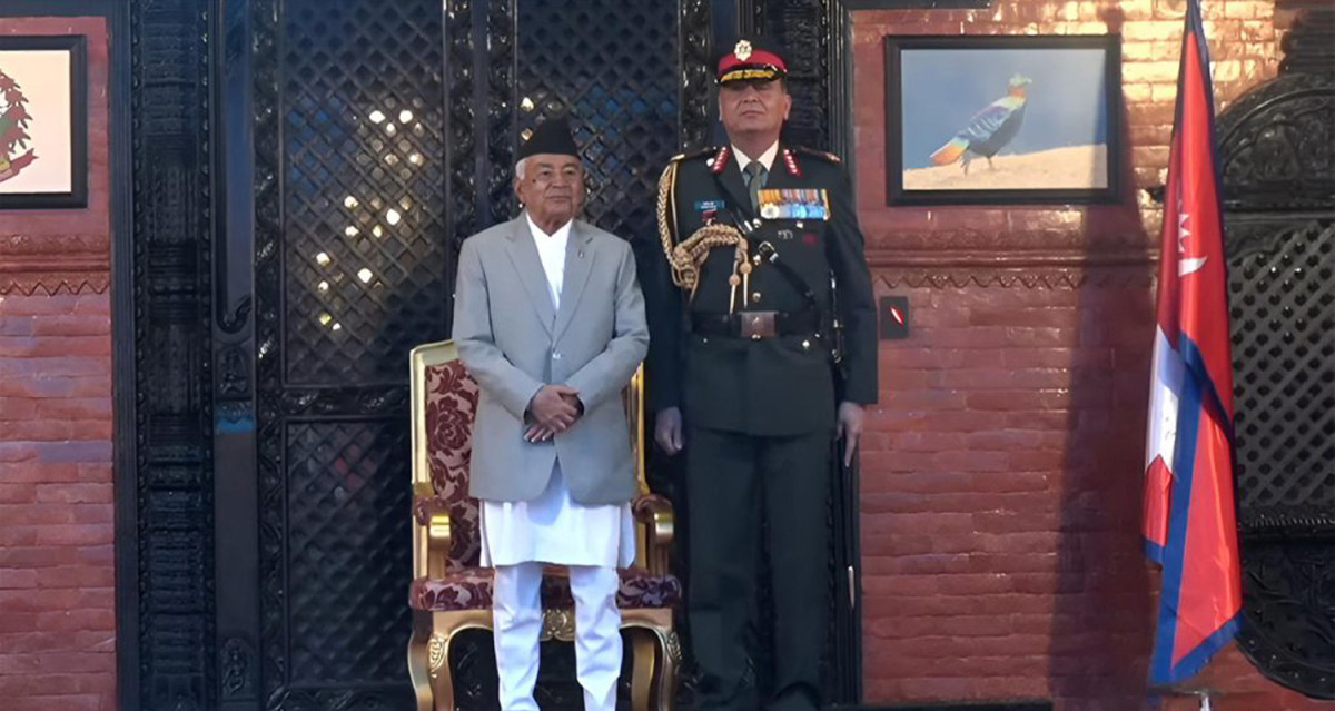 राष्ट्रपतिद्वारा भारतीय प्रधानसेनापतिलाई दर्ज्यानी चिह्न प्रदान