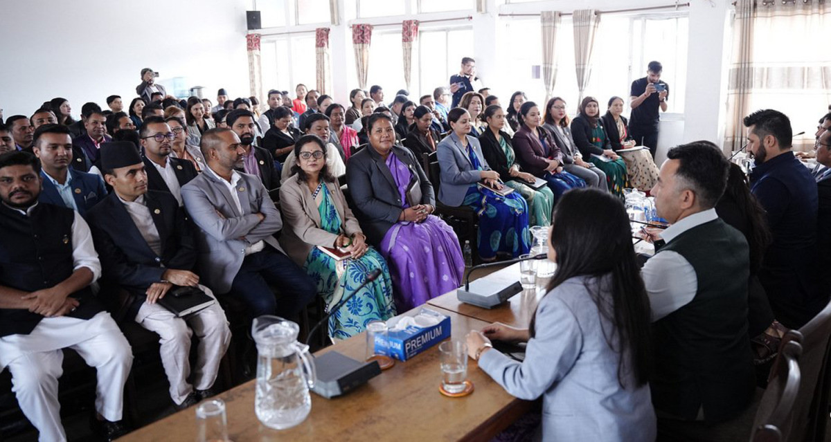 सांसद र मन्त्रीलाई बोलाएर रविले थाले छलफल