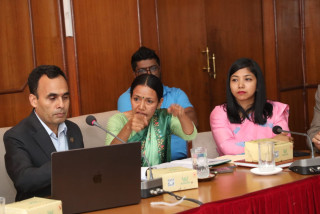 फोहोर व्यवस्थापनसम्बन्धी बैठकमा सांसद तामाङ र उपत्यकाका नगरप्रमुखहरुबीच चर्काचर्की