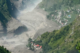 भोटेकोशी बाढी : १८ वटा विद्यालयमा क्षति