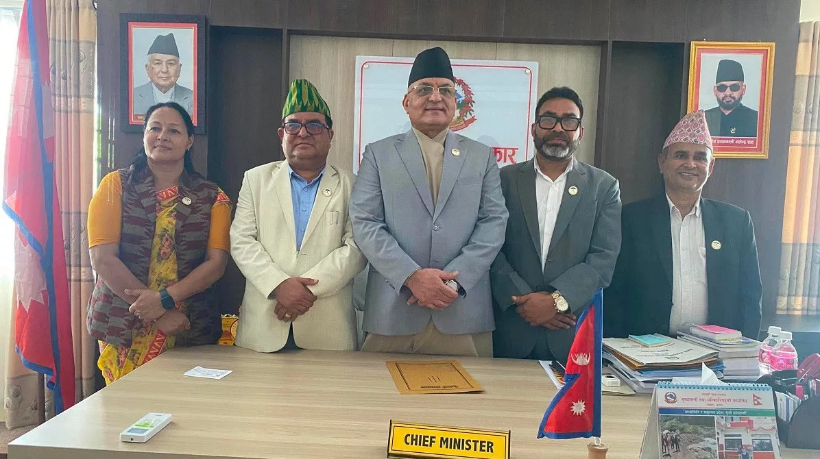 गण्डकी सरकारबाट एमाले बाहिरियो, चार मन्त्रीले दिए राजीनामा