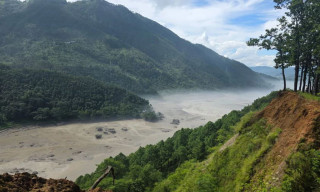 भोटेकोशी बाढी : ३४ देशका ५८७ विदेशी पर्यटक बेपत्ता