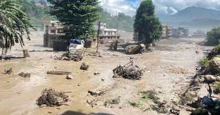 भोटेकोशी बाढीले थुपारेको भग्नावशेष हटाउन ९४ अर्ब ४१ करोड लाग्ने