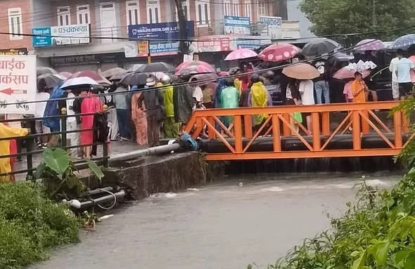पोखरामा  शुक्रबार साँझ  भेलले बगाउँदा आमा-छोरीको मृत्यु