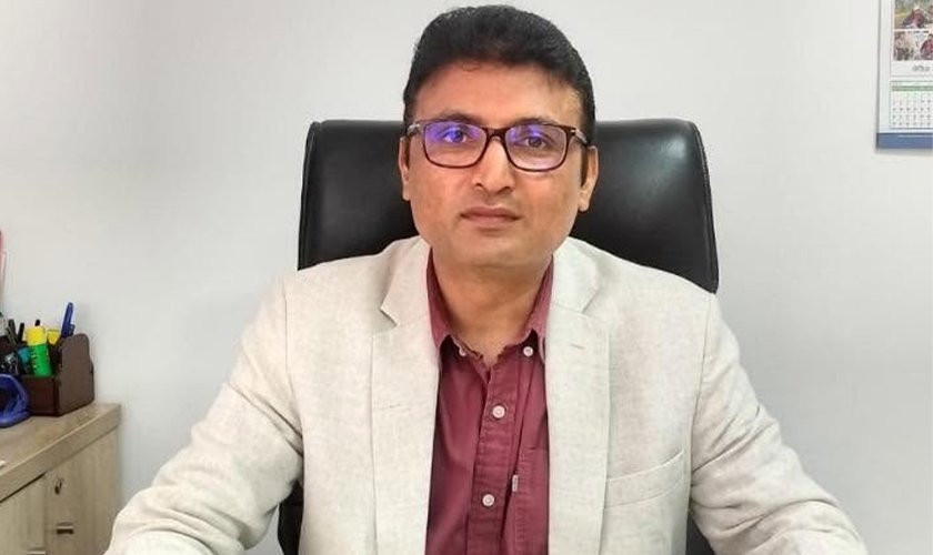 इप्पान महासचिव आचार्यद्वारा दैवीप्रकोप उद्धार कोषमा ११ लाख सहयोग