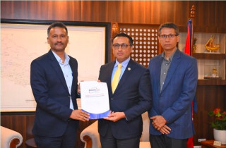 रिलायबल नेपाल लाइफले बाढीपीडितका लागि ५१ लाख रुपैयाँ सहयोग